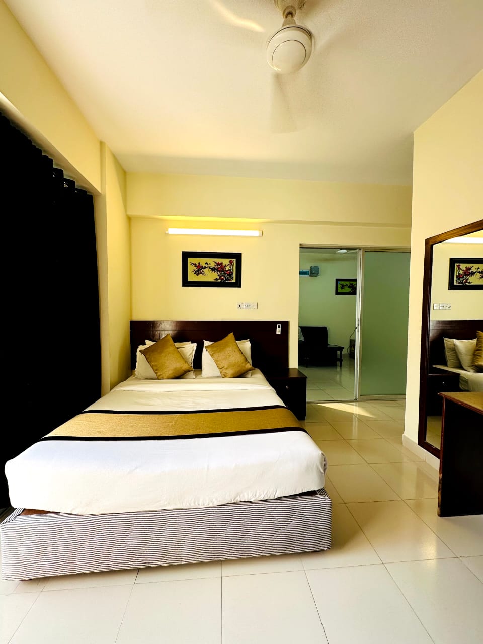 Royal Family Suite - Image 1